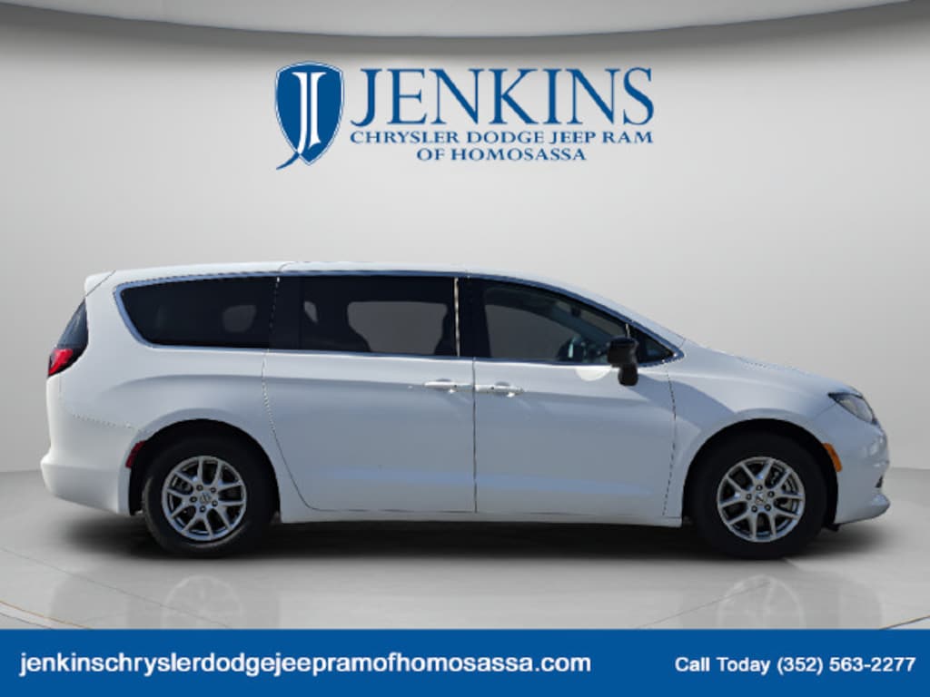 Used 2024 Chrysler Voyager LX Van Passenger Van