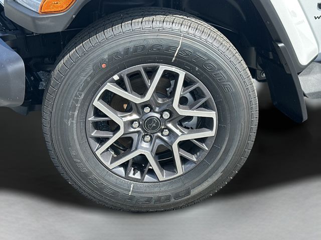 2025 Jeep Wrangler 4-Door Sahara - Photo 19