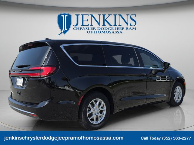 New 2027 Chrysler Pacifica SELECT Passenger Van