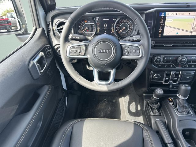 2025 Jeep Wrangler 4-Door Sahara - Photo 15