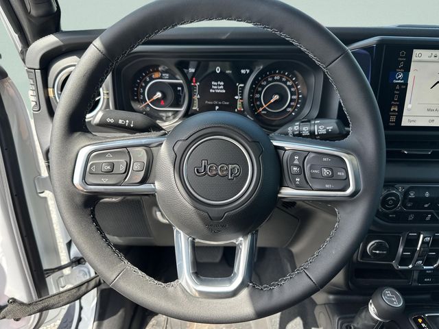 2025 Jeep Wrangler 4-Door Sahara - Photo 18