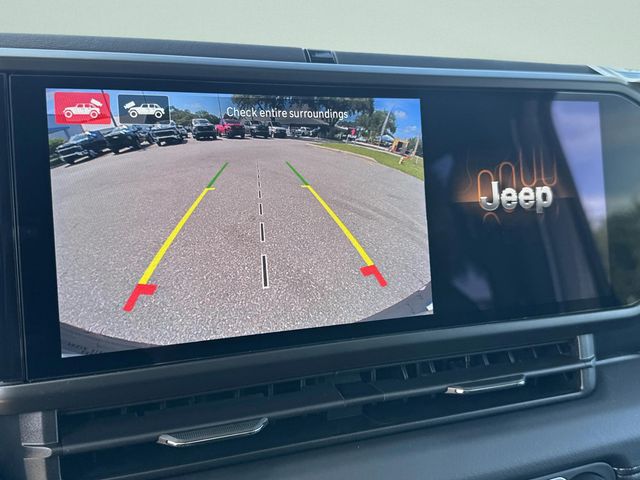 2025 Jeep Wrangler 4-Door Sahara - Photo 7