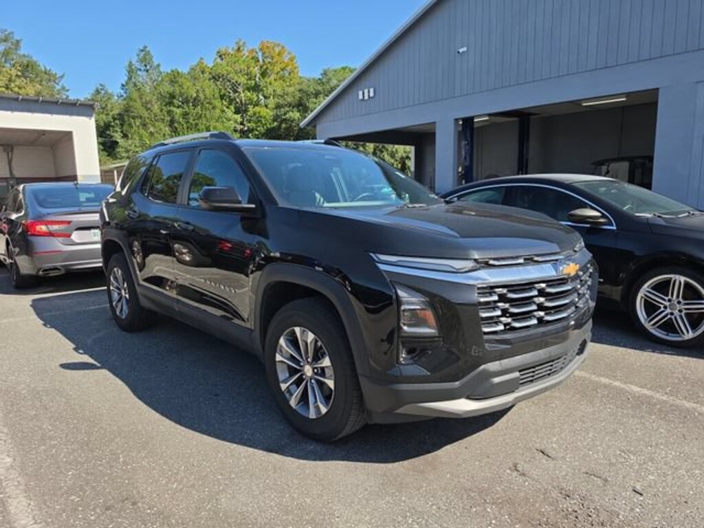 Used 2025 Chevrolet Equinox LT SUV