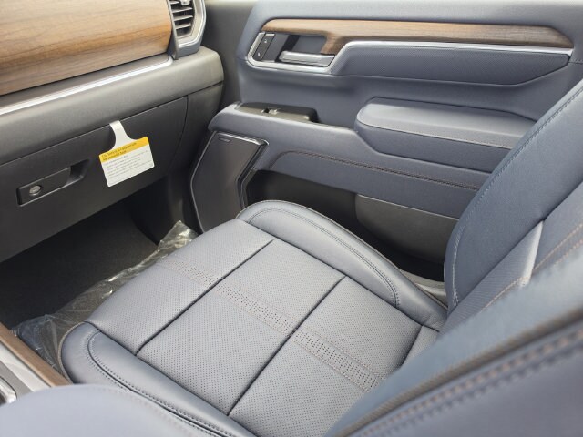 2026 Chevrolet Silverado 3500 HD High Country - Photo 22