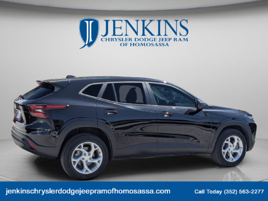 Used 2024 Chevrolet Trax LS SUV