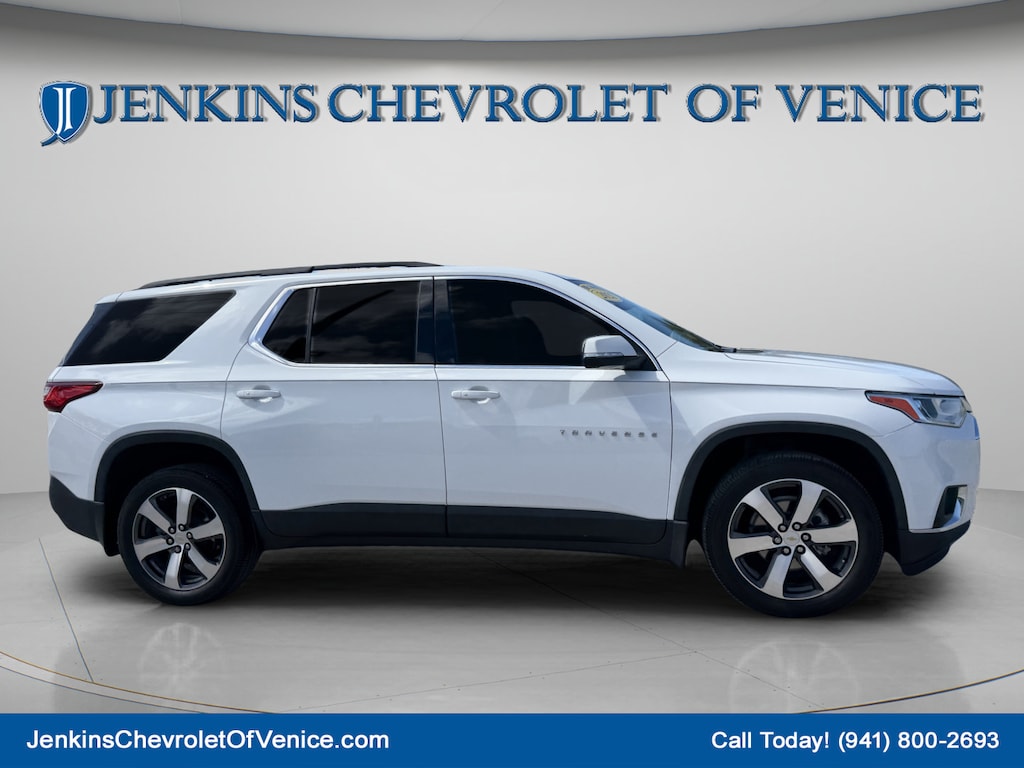 Used 2021 Chevrolet Traverse LT Leather SUV