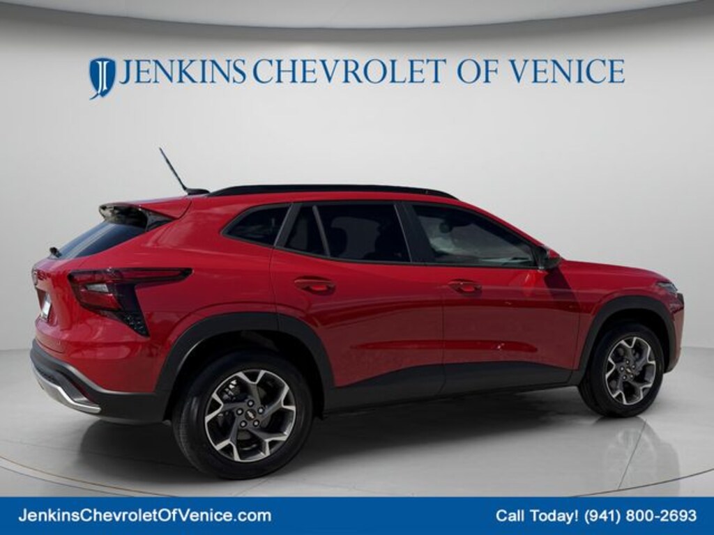 New 2026 Chevrolet Trax LT SUV