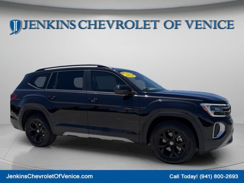 Used 2024 Volkswagen Atlas 2.0T Peak Edition SEL SUV