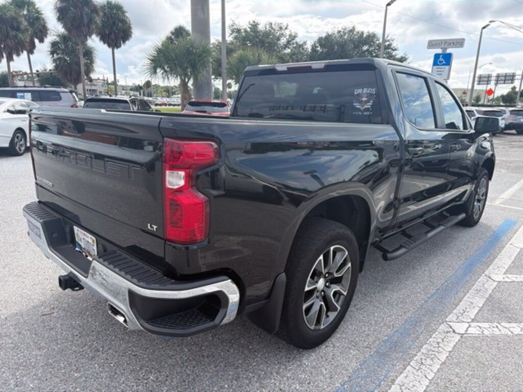 Used 2022 Chevrolet Silverado 1500 LT w/1LT Truck Crew Cab