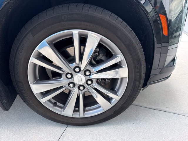 Used 2024 CADILLAC XT6 Premium Luxury SUV