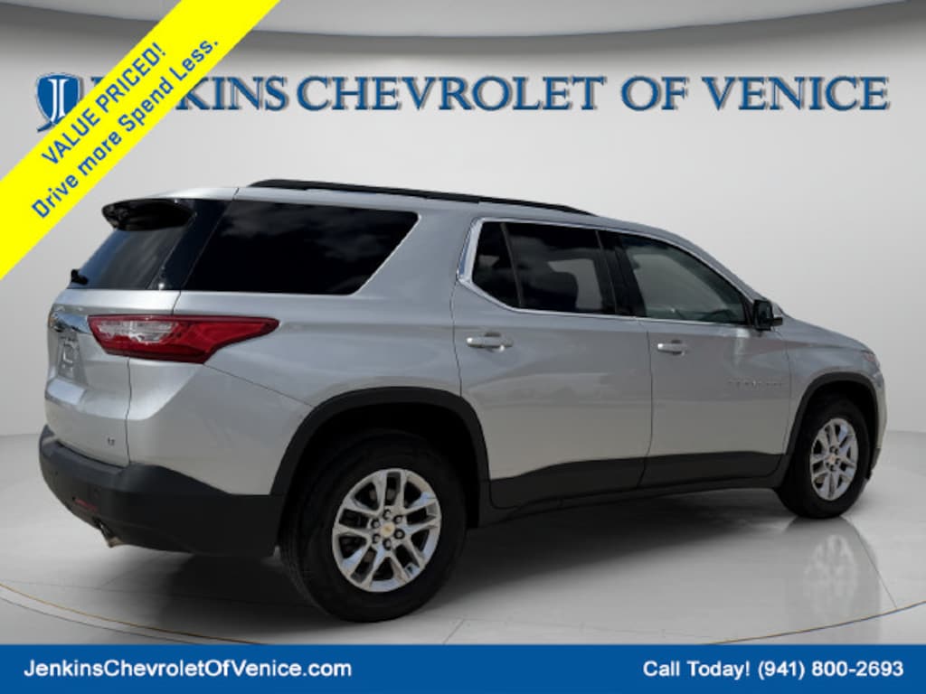 Used 2020 Chevrolet Traverse LT SUV