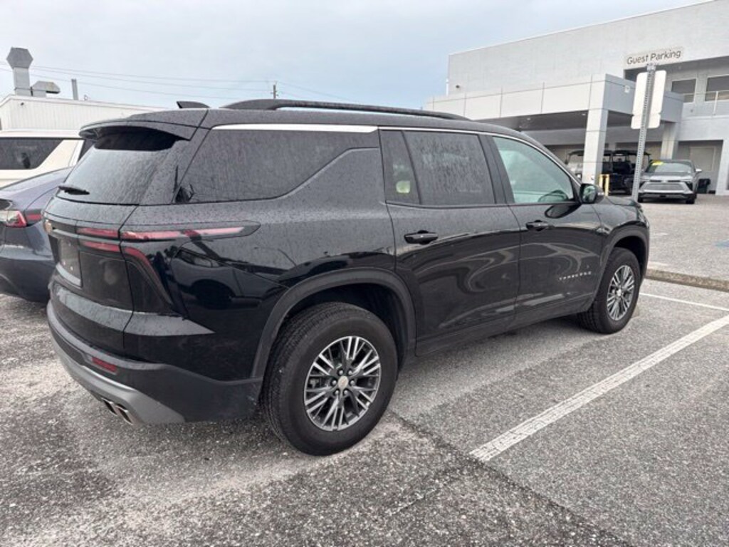 Certified 2025 Chevrolet Traverse LT SUV