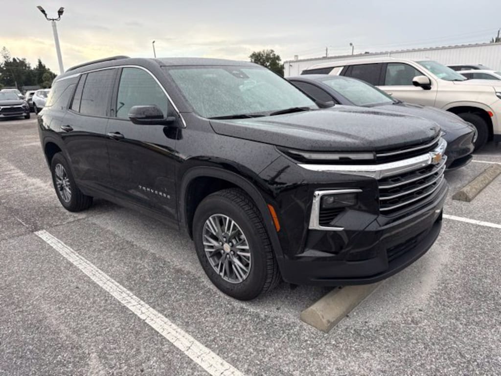 Certified 2025 Chevrolet Traverse LT SUV