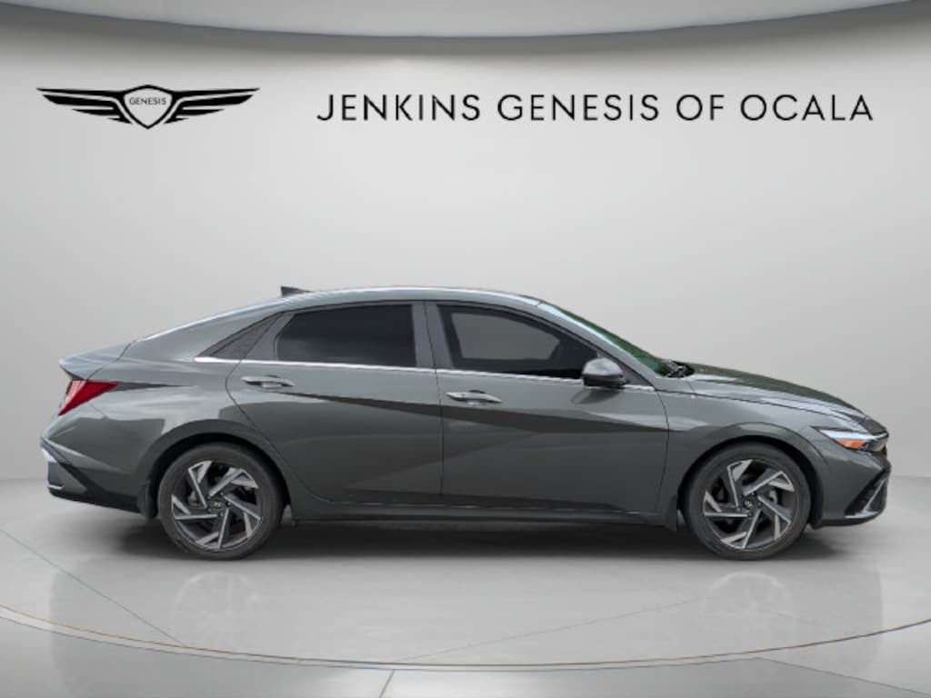 Used 2025 Hyundai Elantra SEL Convenience Sedan