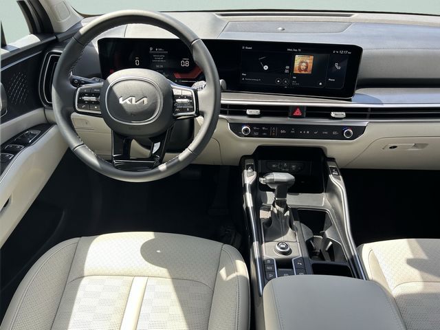 2025 Kia Sorento S - Photo 17