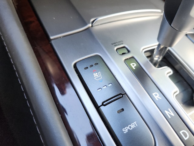 2011 Hyundai Equus Signature - Photo 30