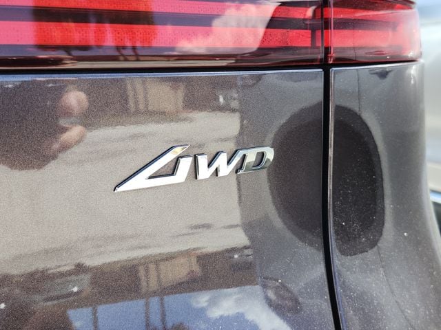 2022 GENESIS GV70 Standard - Photo 10