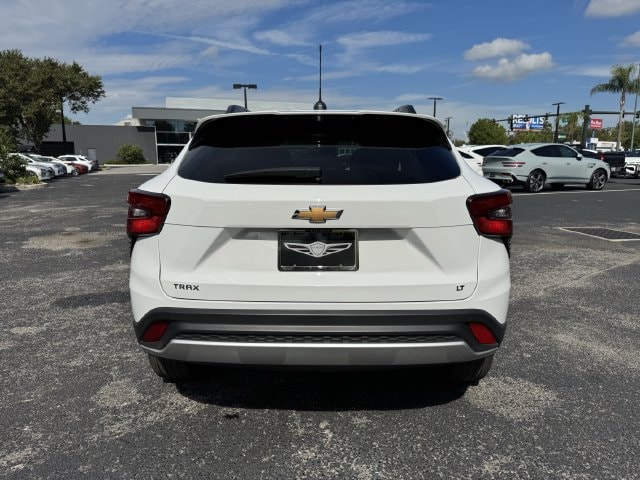 2025 Chevrolet Trax LT - Photo 11