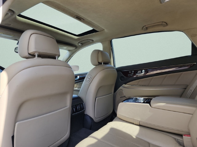 2011 Hyundai Equus Signature - Photo 21