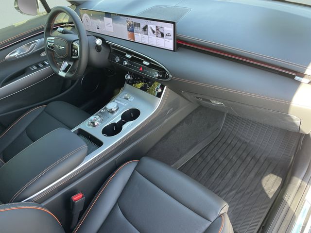 2026 GENESIS GV70 Sport Advanced - Photo 18