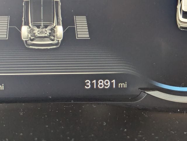2025 GENESIS GV70 Standard - Photo 37
