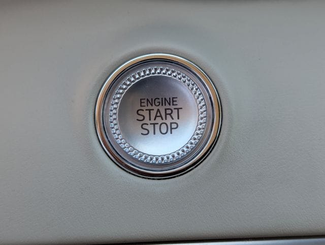 2025 GENESIS GV70 Standard - Photo 35