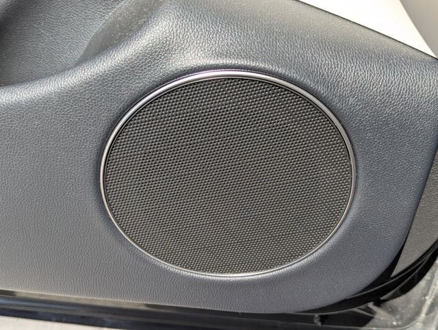 2025 GENESIS GV70 Standard - Photo 22