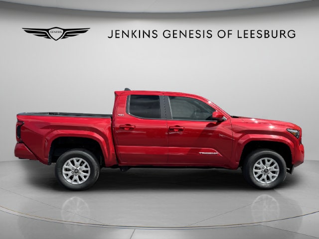 2024 Toyota Tacoma SR5 - Photo 11