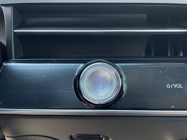 2026 GENESIS GV70 Sport Advanced - Photo 31