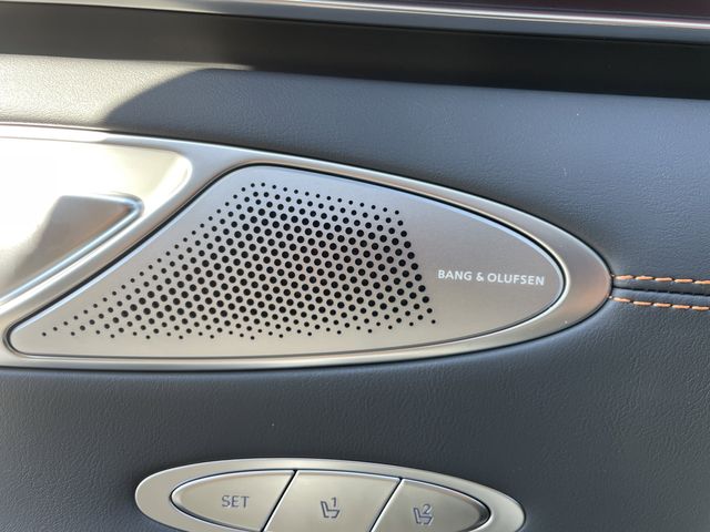 2026 GENESIS GV70 Sport Advanced - Photo 21