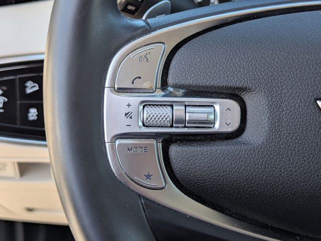 2025 GENESIS GV70 Standard - Photo 32