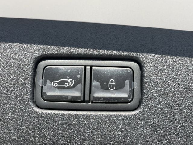 2026 GENESIS GV70 Sport Advanced - Photo 17