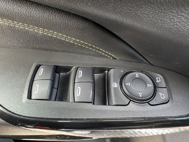2025 Chevrolet Trax LT - Photo 12