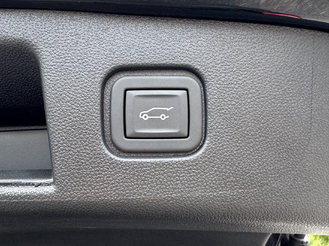2024 Chevrolet Blazer EV LT - Photo 17