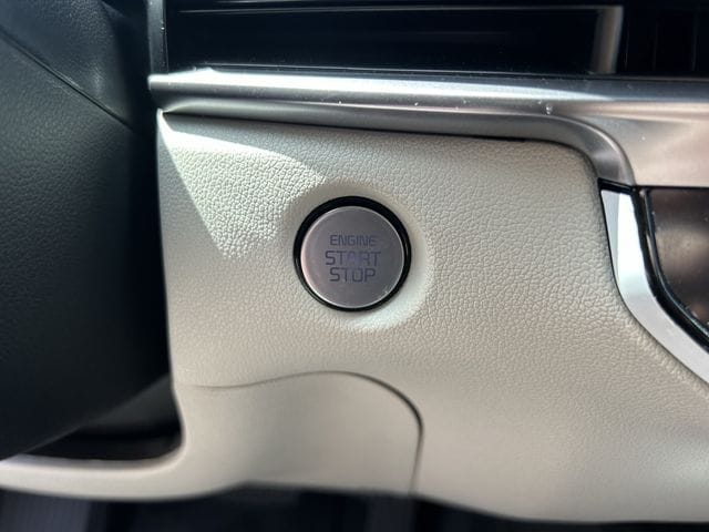 2025 Kia Sorento S - Photo 34