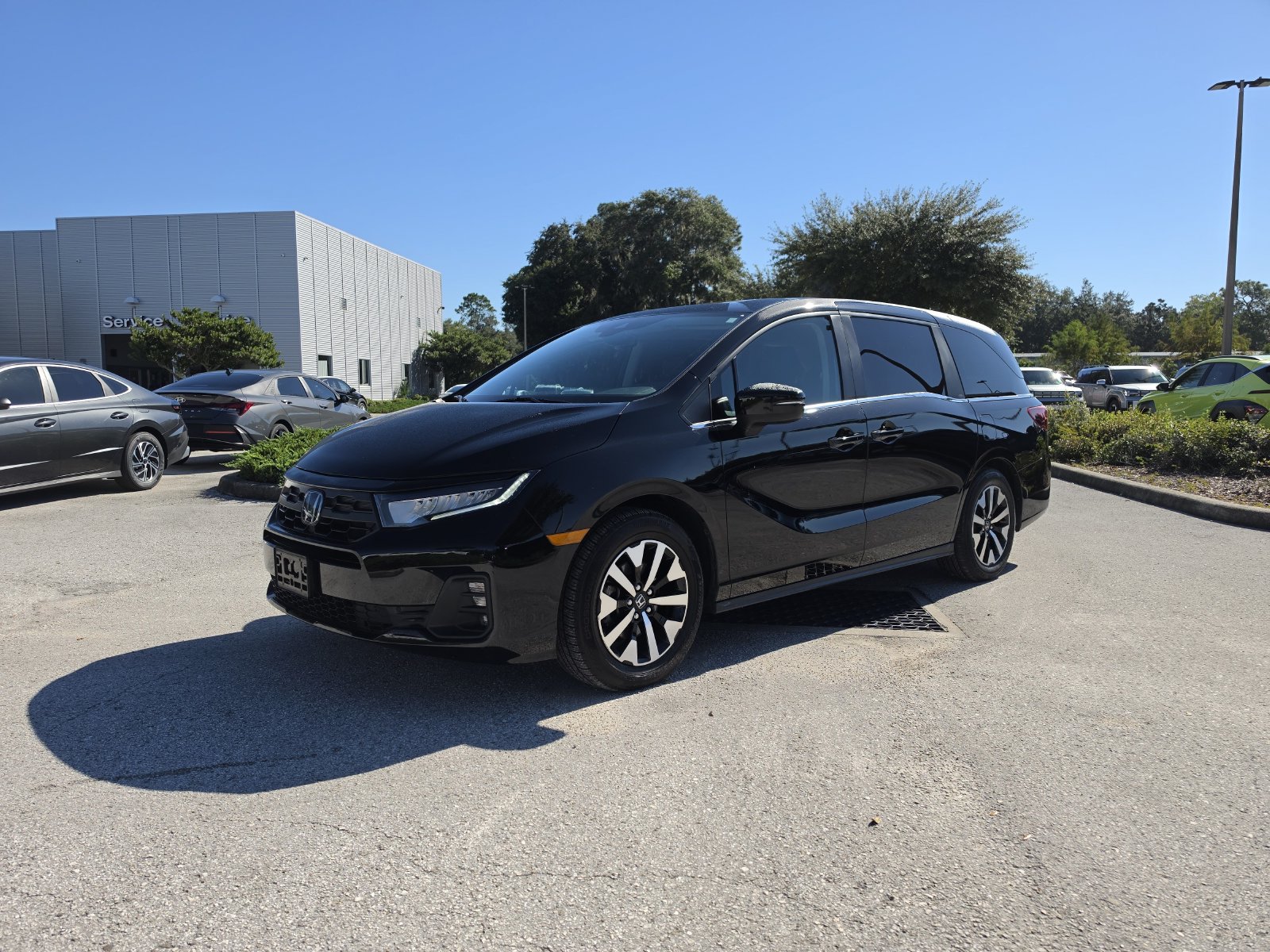2025 Honda Odyssey EX-L - Photo 10