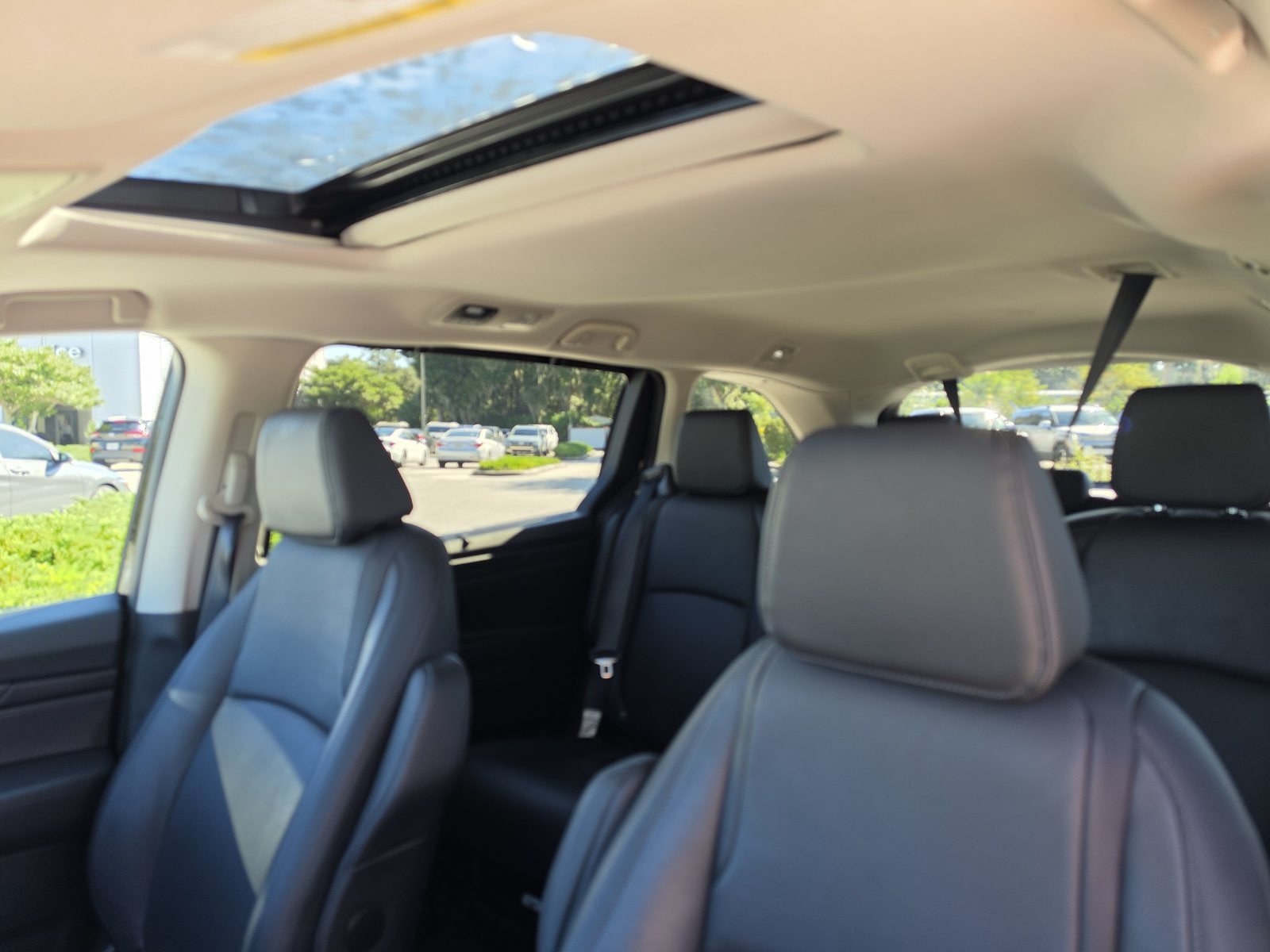 2025 Honda Odyssey EX-L - Photo 27