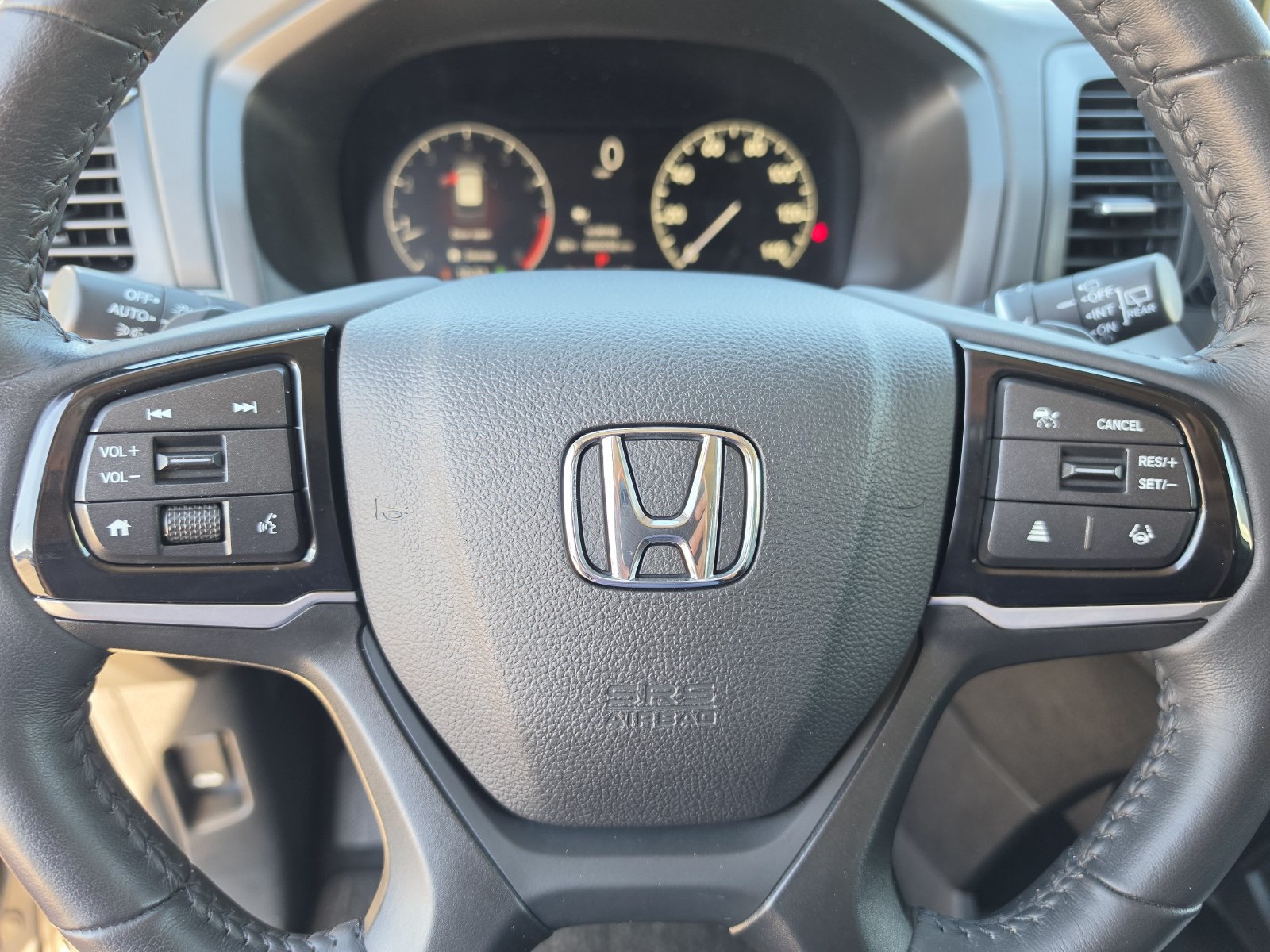2025 Honda Odyssey EX-L - Photo 36