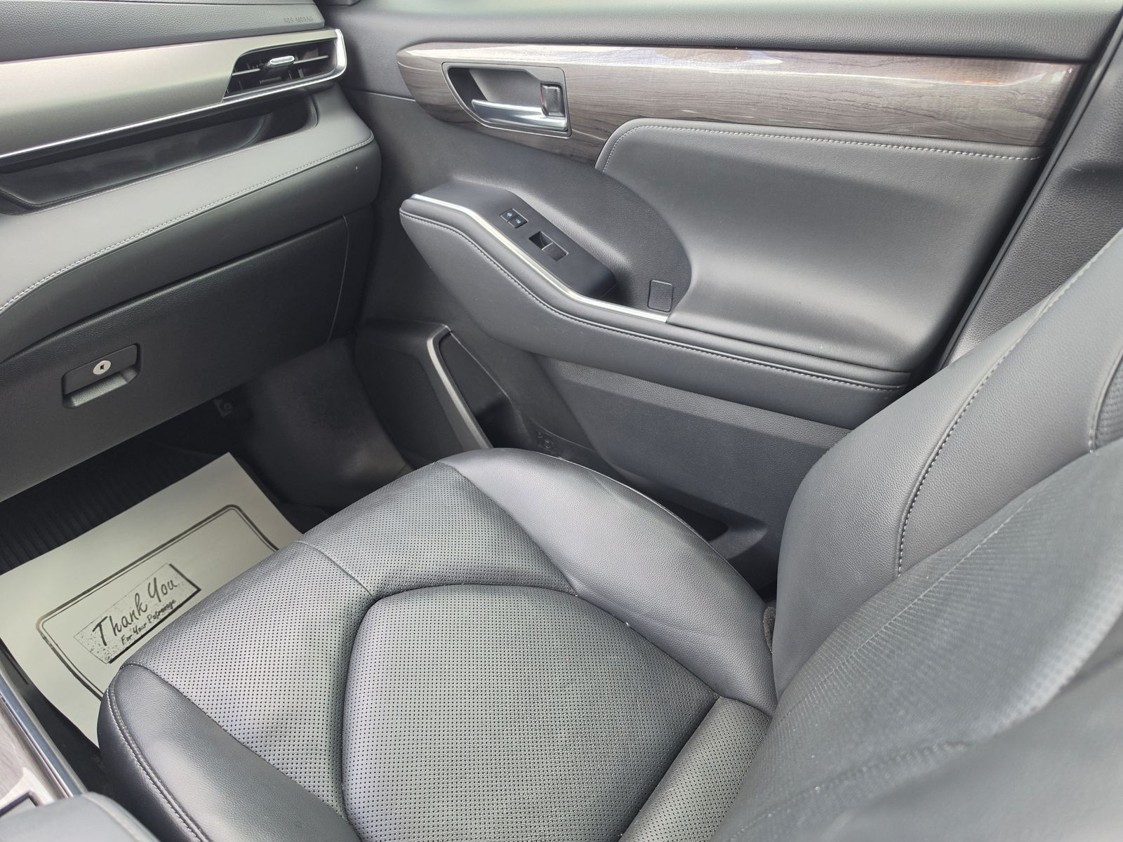 2022 Toyota Highlander Limited - Photo 23