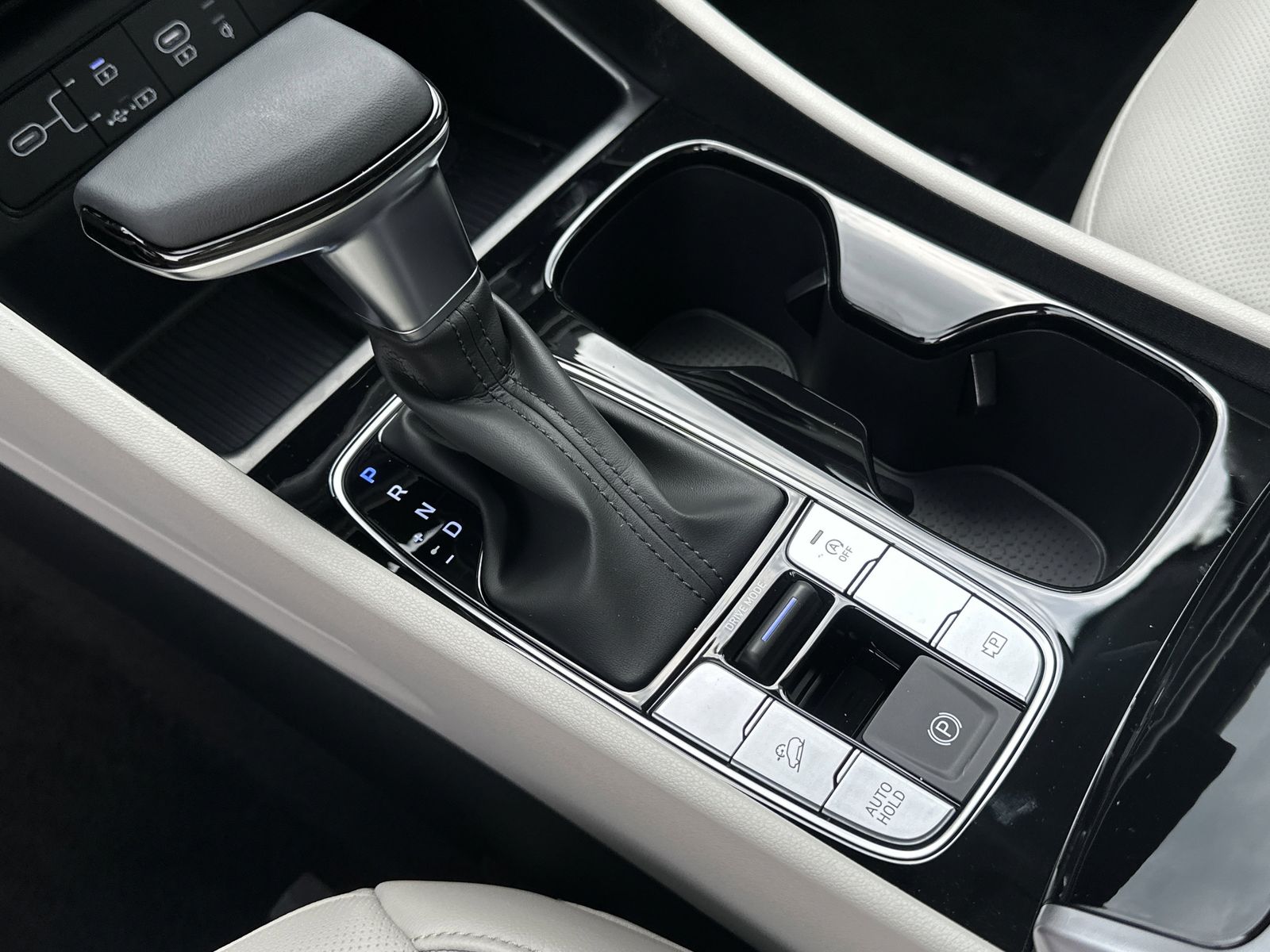 2025 Hyundai Tucson SEL Convenience - Photo 22