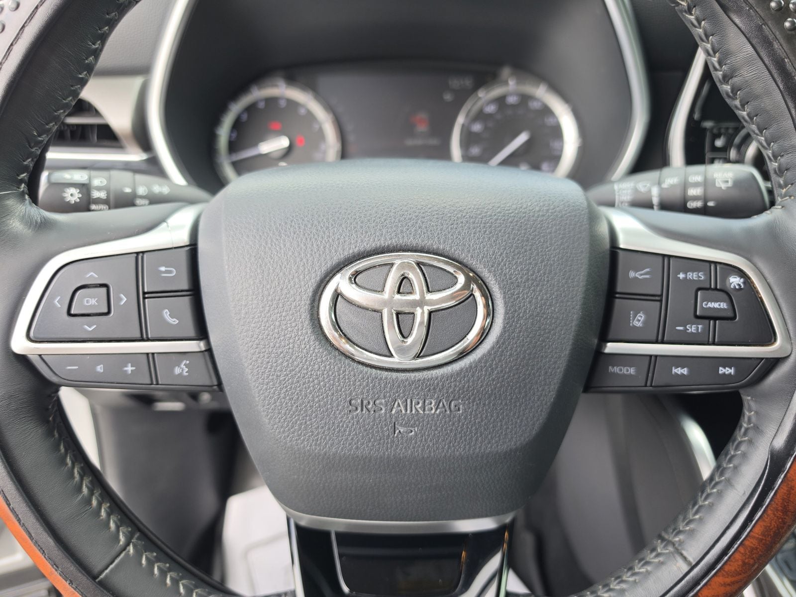 2022 Toyota Highlander Limited - Photo 39