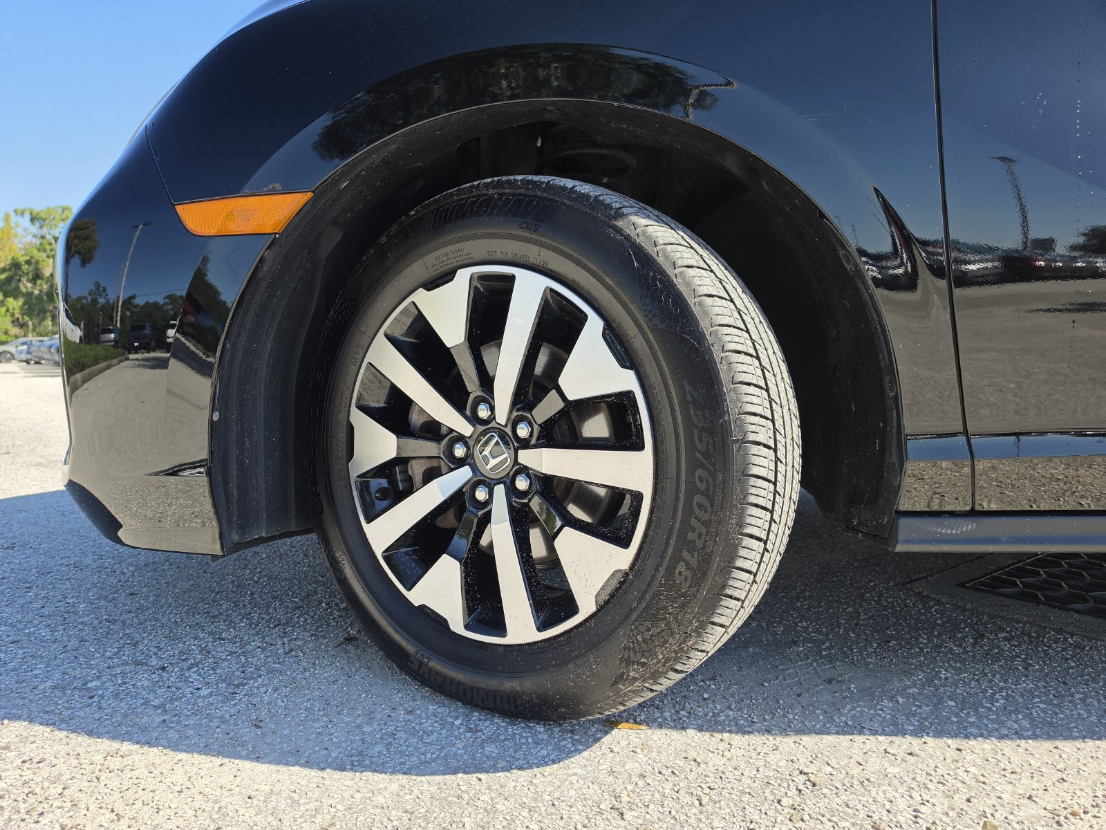 2025 Honda Odyssey EX-L - Photo 40