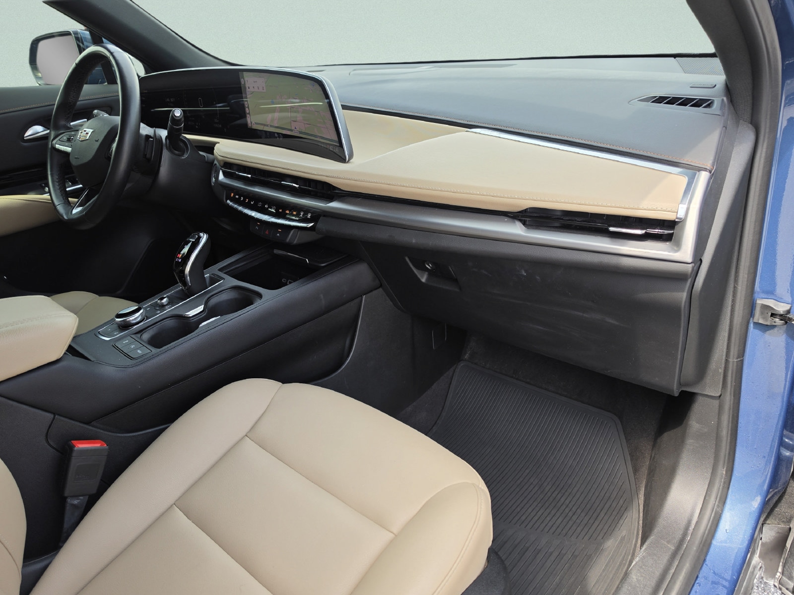 2024 Cadillac XT4 Luxury - Photo 15