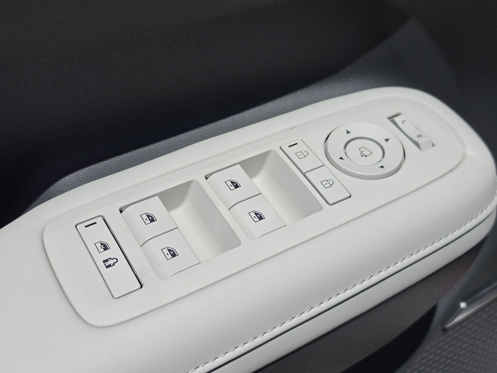 2026 Hyundai Santa Fe Calligraphy - Photo 21
