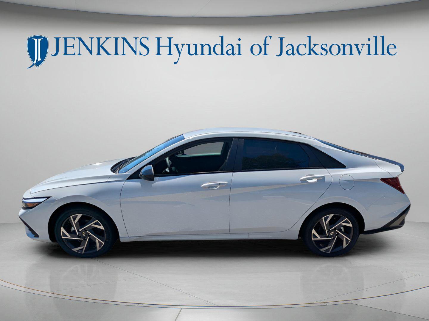 2025 Hyundai Elantra Blue - Photo 9