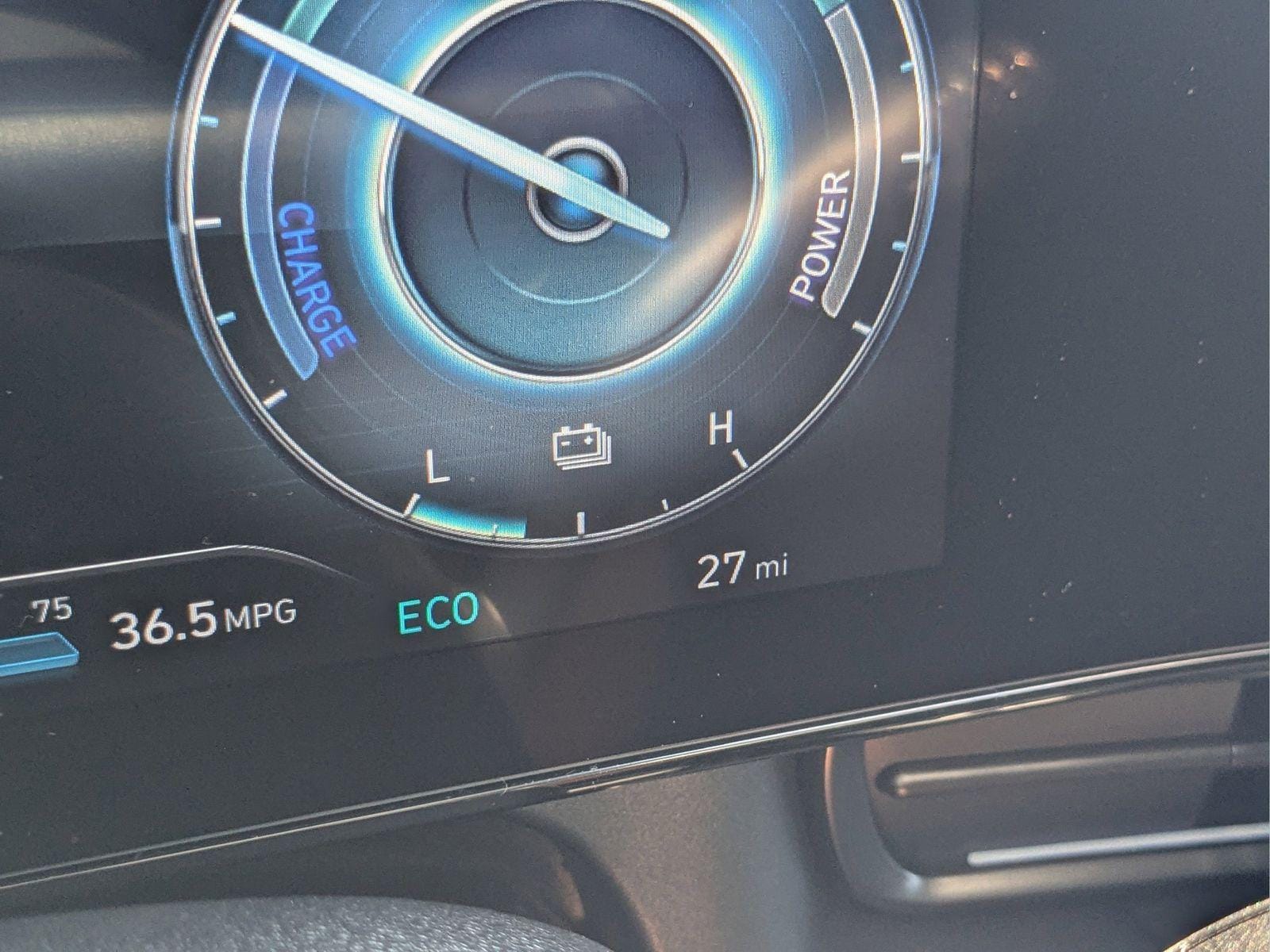 2025 Hyundai Elantra Blue - Photo 35