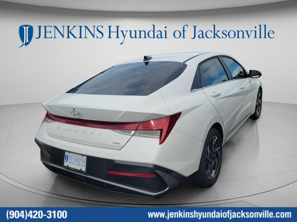 New 2026 Hyundai Elantra Hybrid Limited Sedan