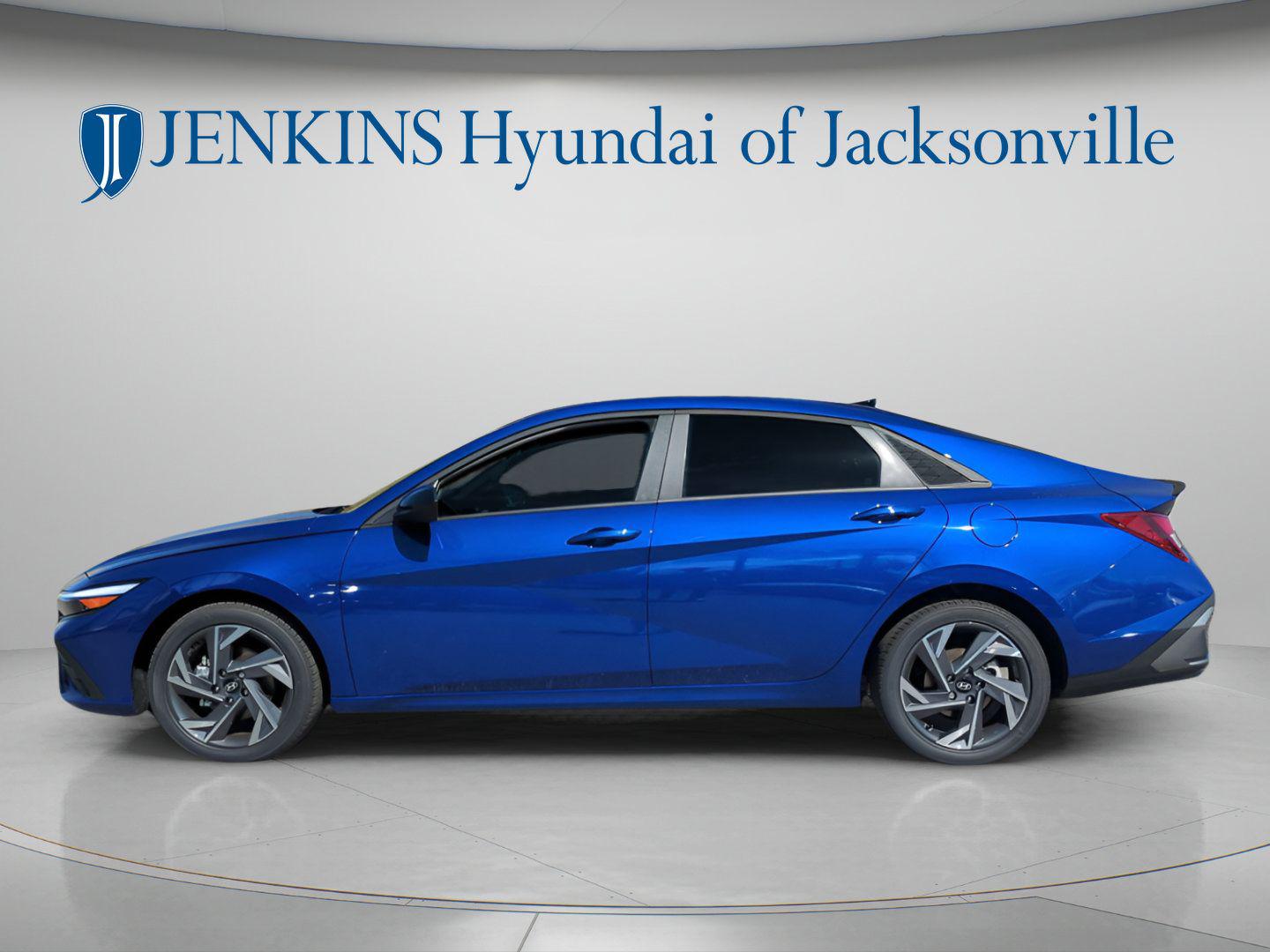 2025 Hyundai Elantra SEL - Photo 9