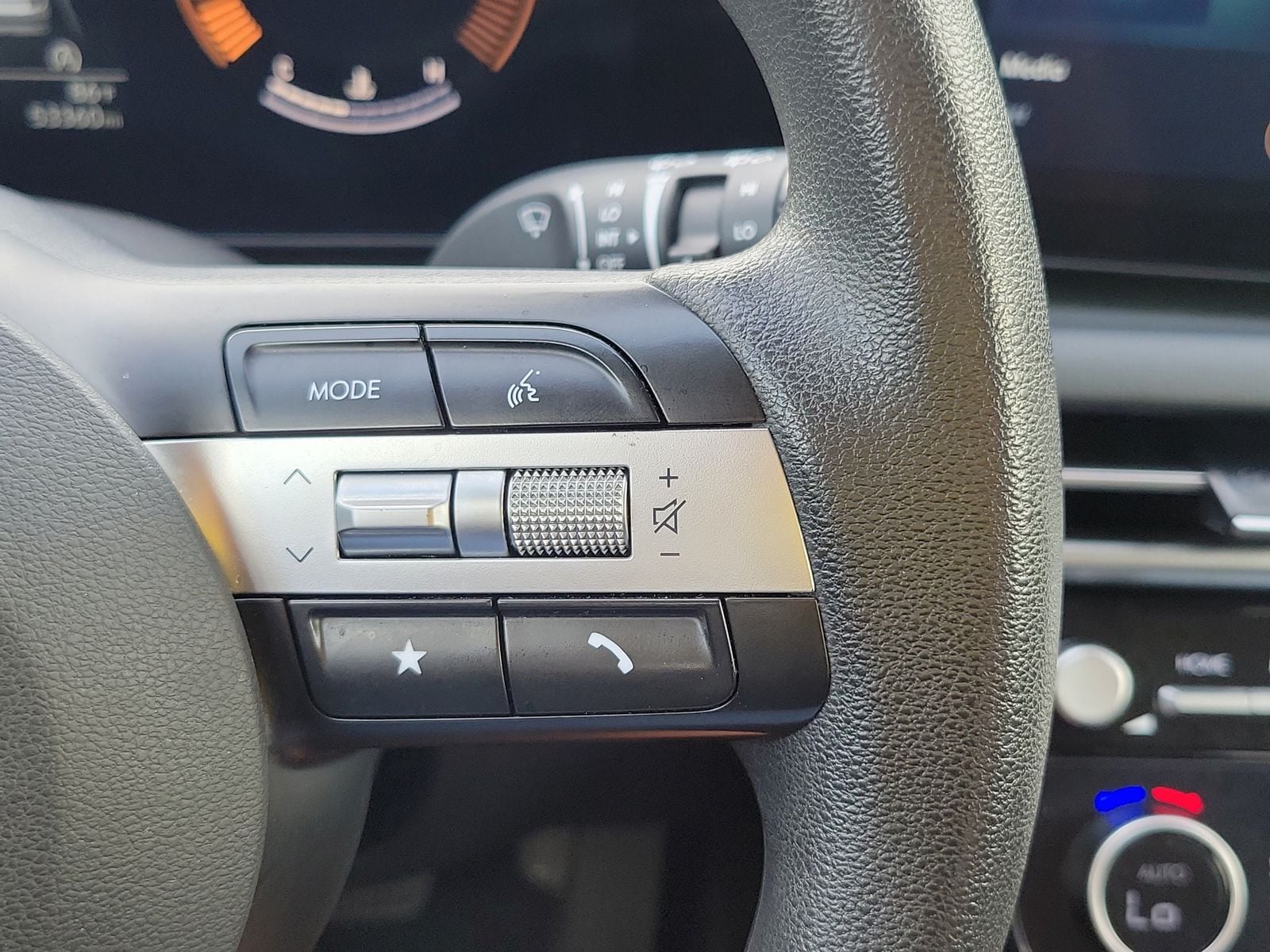 2025 Hyundai Tucson SEL - Photo 31