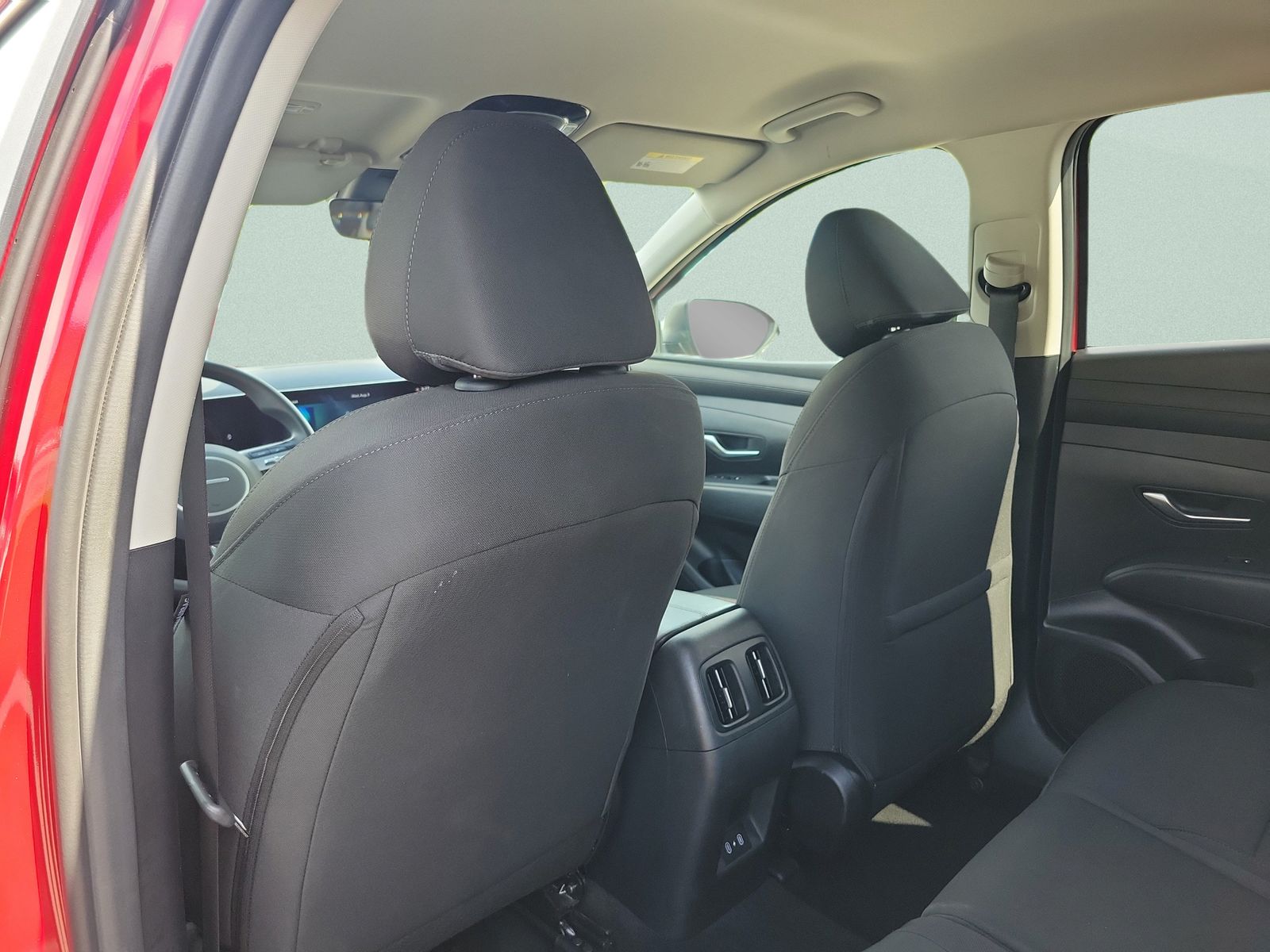 2025 Hyundai Tucson SEL - Photo 18